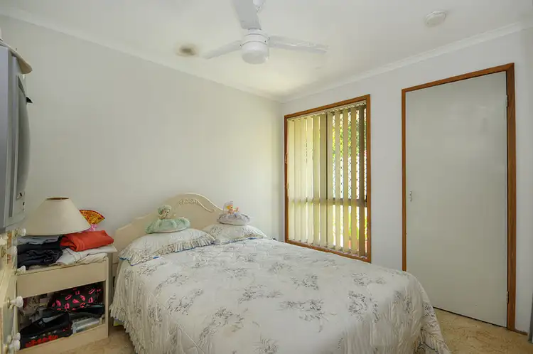 Seventh view of Homely house listing, 2/5 Ruth Anne Close, Labrador QLD 4215