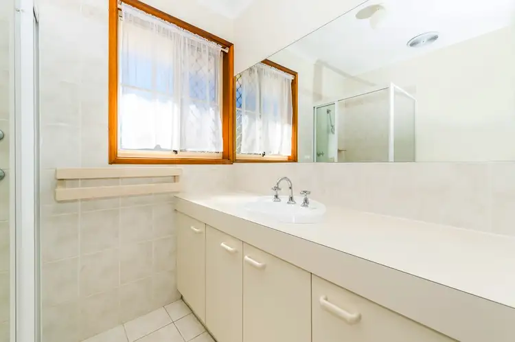 Seventh view of Homely house listing, 5 Bonnin Place, Bonython ACT 2905