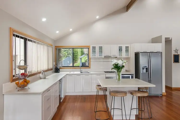 96 Lakin Street, Bateau Bay NSW 2261