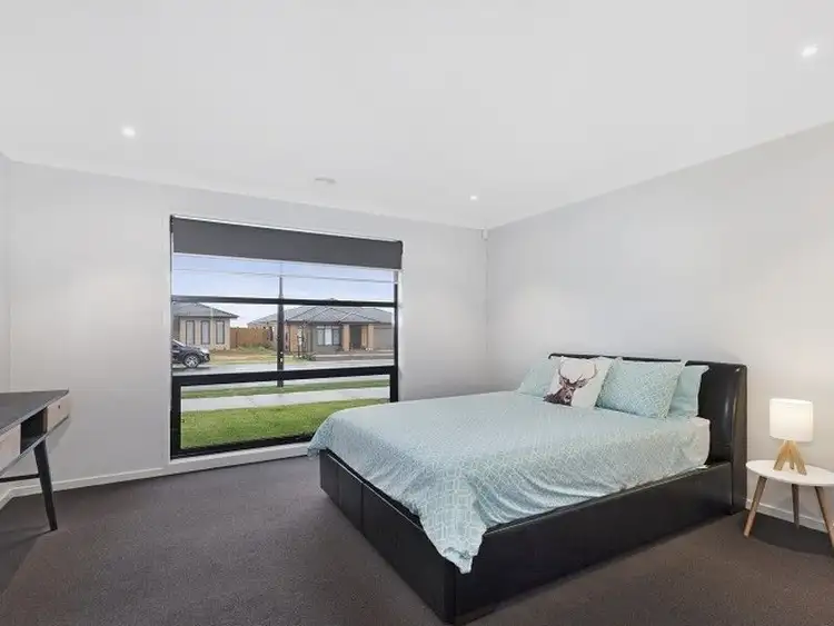 Sixth view of Homely house listing, 170 Mandalay Circuit, Beveridge VIC 3753