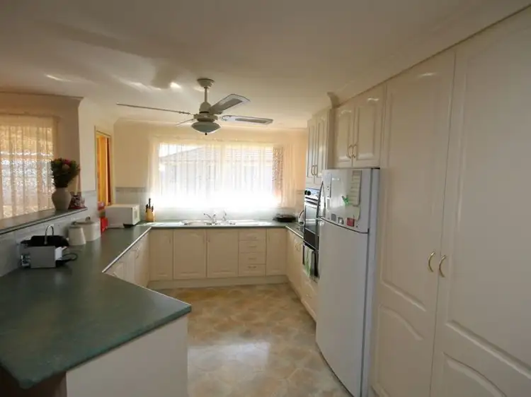 Fourth view of Homely house listing, 27 Crestview Place, Inverell NSW 2360