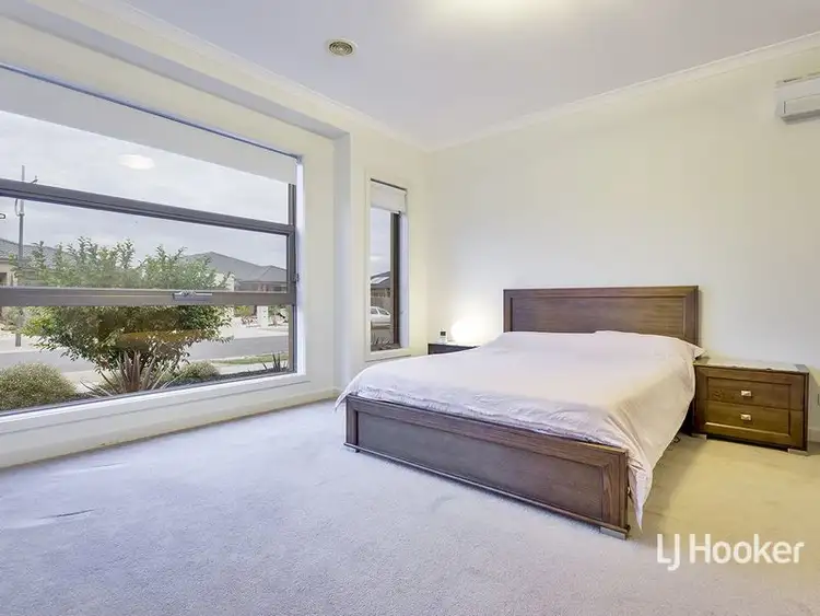 Fifth view of Homely house listing, 32 Marlin Crescent, Point Cook VIC 3030