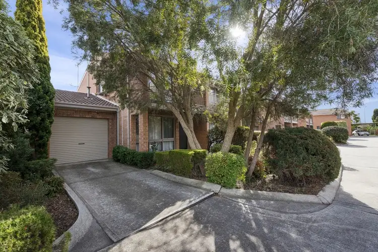 10/11 Donald Road, Queanbeyan NSW 2620