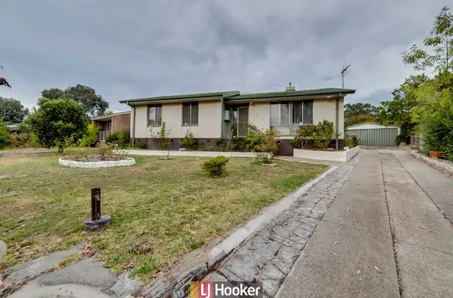 Second view of Homely house listing, 8 Diselma Place, Rivett ACT 2611