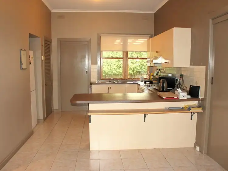 Third view of Homely house listing, 5 Briggs Court, Alexandra VIC 3714