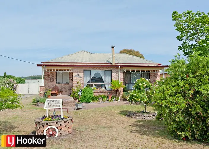 8 Patrick Place, Marulan NSW 2579