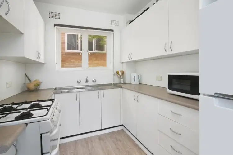 Fifth view of Homely apartment listing, 1/15 Kooloora Avenue, Freshwater NSW 2096