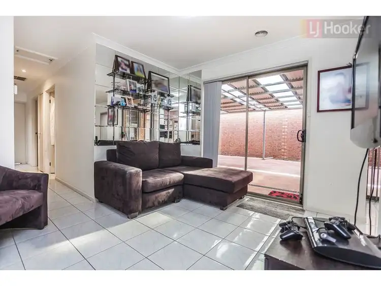 Sixth view of Homely house listing, 1 Morey Court, Roxburgh Park VIC 3064