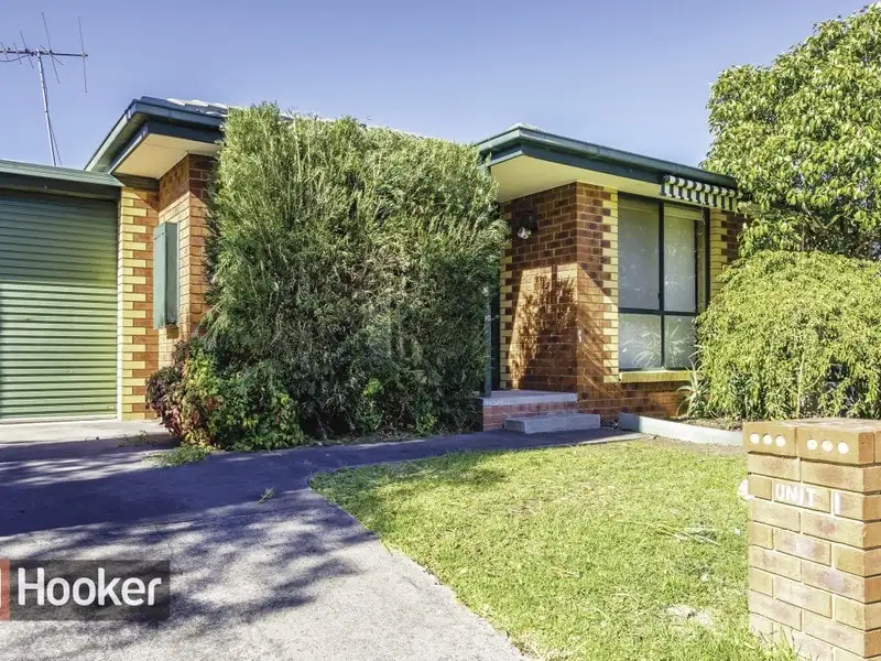 Main view of Homely unit listing, 1/10 Topaz Place, Narre Warren VIC 3805