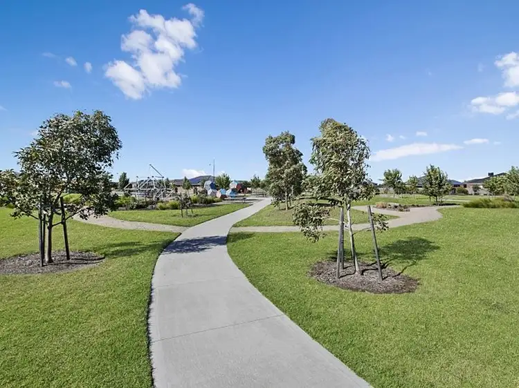 45 Golf Links Drive, Beveridge VIC 3753