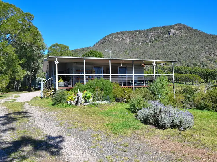 1321 Neurum Road, Mt Archer QLD 4514