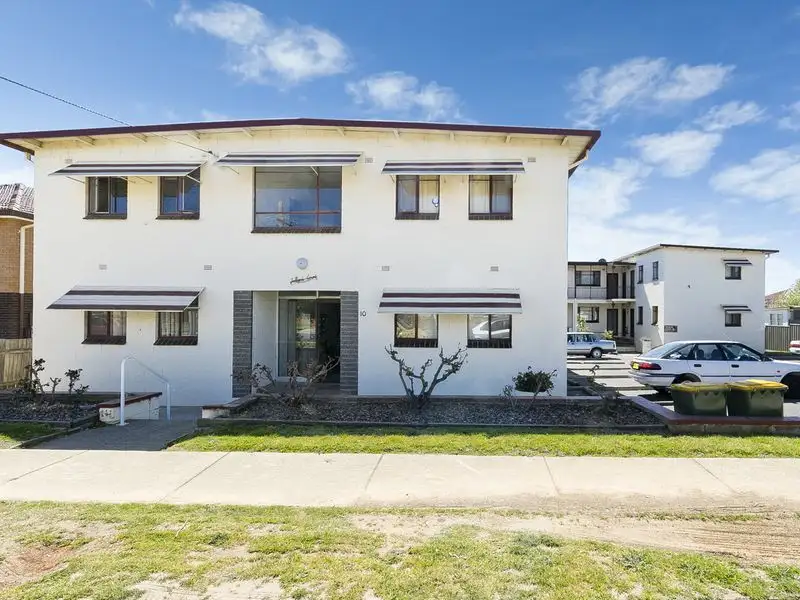 Main view of Homely unit listing, 1/10 Arthur Street, Queanbeyan NSW 2620
