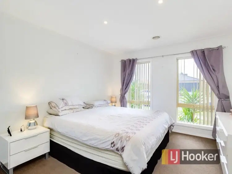 Sixth view of Homely house listing, 29 Meadowlands Way, Berwick VIC 3806