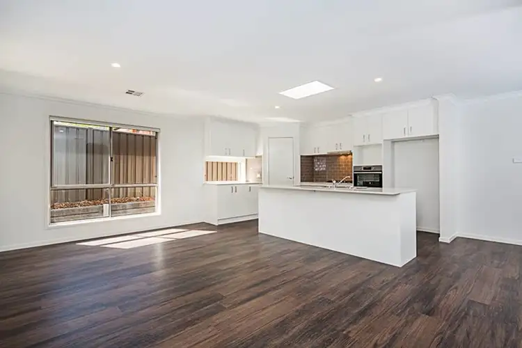 Fifth view of Homely house listing, 17 Jenner Court, Wanniassa ACT 2903