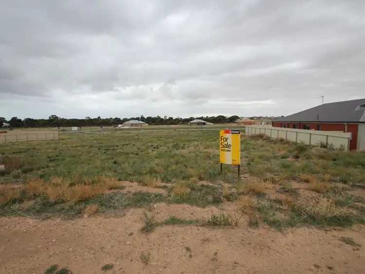 42 Gill Street, Moonta Bay SA 5558