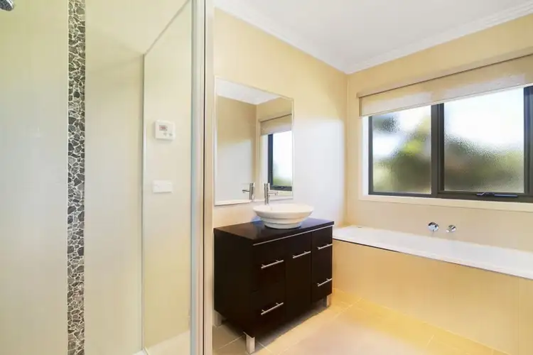 Fifth view of Homely house listing, 2 The Outlook, Hidden Valley VIC 3756