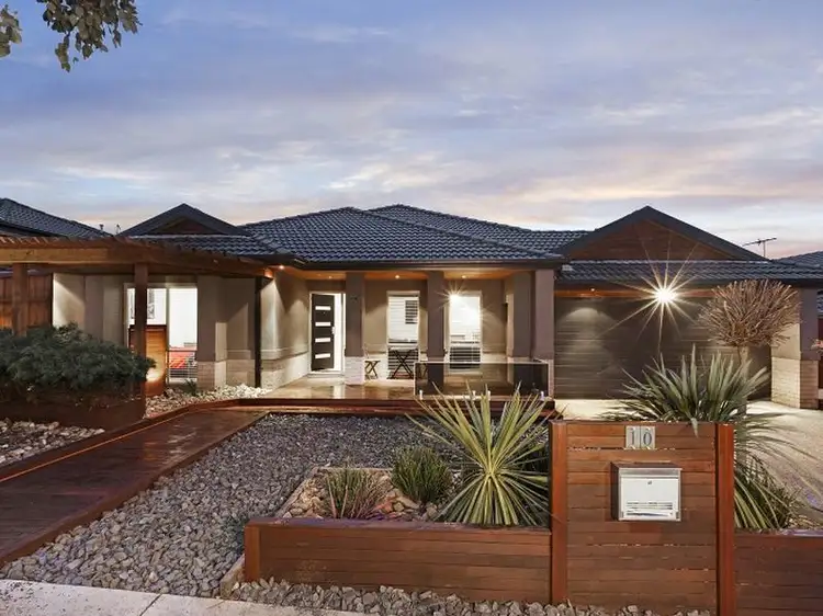 10 Chocolate Lily Court, Wallan VIC 3756