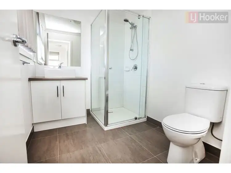 Sixth view of Homely townhouse listing, 19 Gully Way, Craigieburn VIC 3064