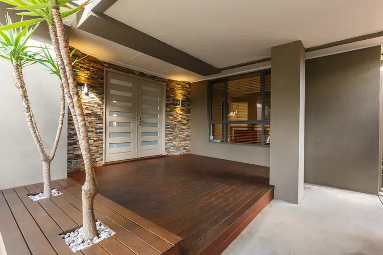 Second view of Homely house listing, 8 San Luis Drive, Sale VIC 3850