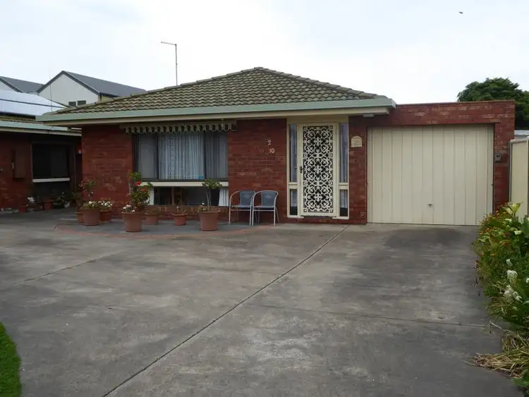 2/10 Devitt Street, Lakes Entrance VIC 3909