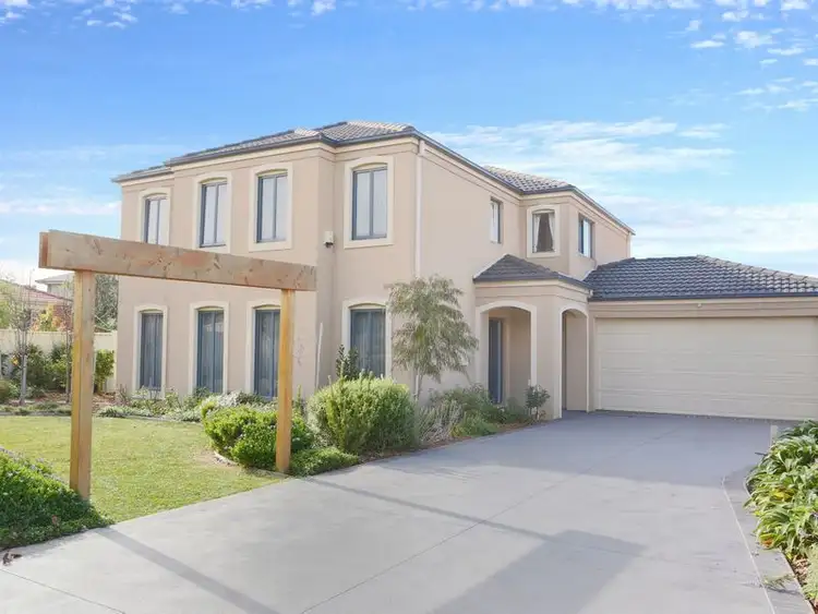 15 Buchan Court, Taylors Hill VIC 3037