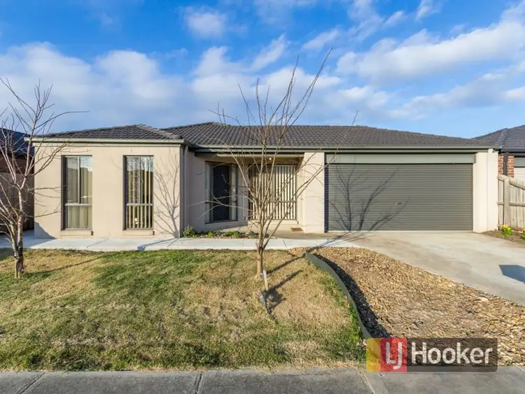 Second view of Homely house listing, 6 Karwarren Way, Cranbourne West VIC 3977