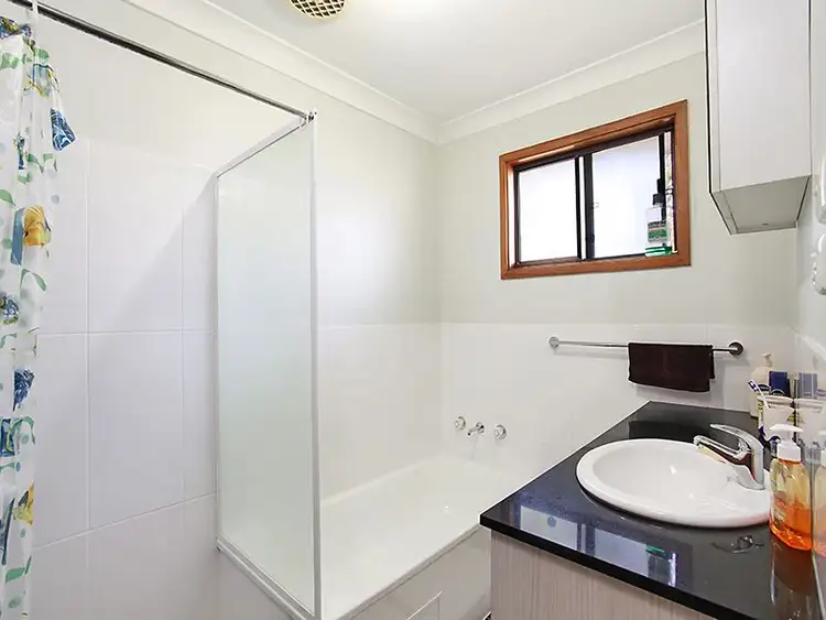 Fifth view of Homely house listing, 25 Hinemoa Avenue, Killarney Vale NSW 2261