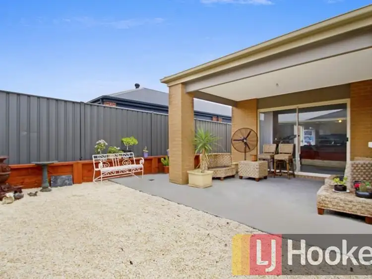 Seventh view of Homely house listing, 11 Cerbera Bend, Cranbourne North VIC 3977
