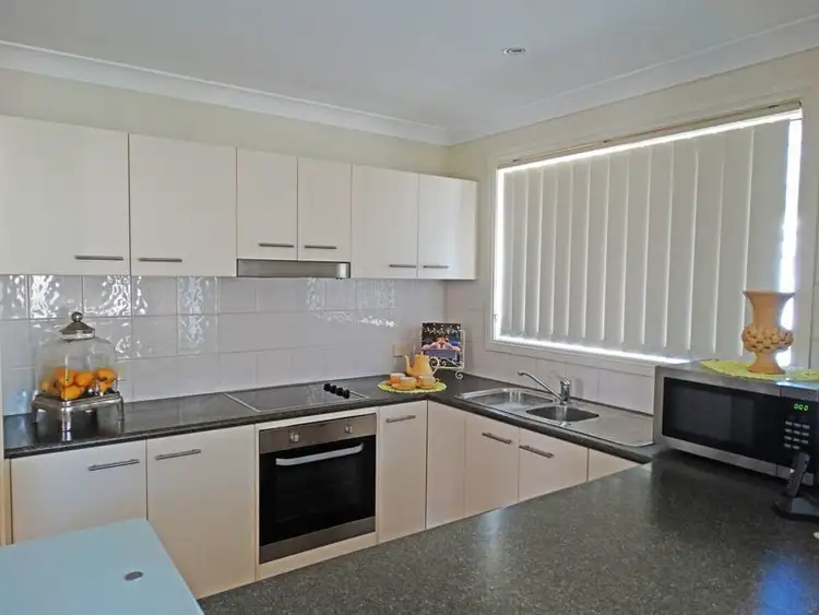 Sixth view of Homely unit listing, 1/25 Oak Circuit, Raymond Terrace NSW 2324