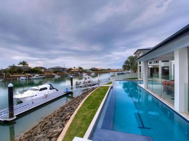 14 Bonaventure Court, Raby Bay QLD 4163