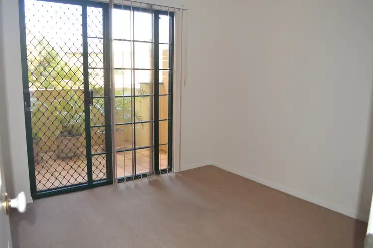 Fifth view of Homely unit listing, 4/152 High Street, Southport QLD 4215