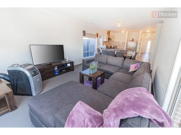 Fifth view of Homely house listing, 96 Bluebell Drive, Craigieburn VIC 3064