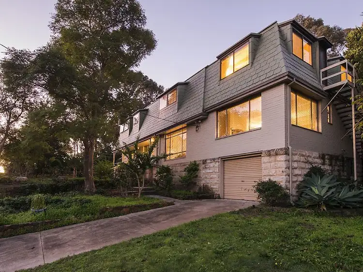 52 Basildon Road, Lesmurdie WA 6076