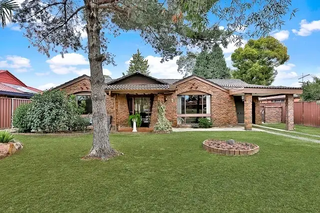 7 Chateau Crescent, St Clair NSW 2759