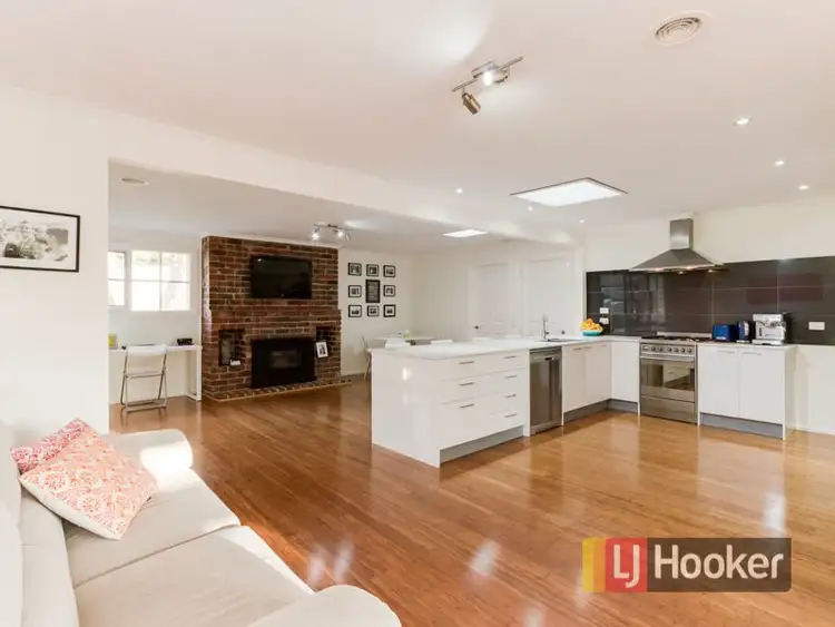 Fifth view of Homely house listing, 9 Patterson Court, Endeavour Hills VIC 3802