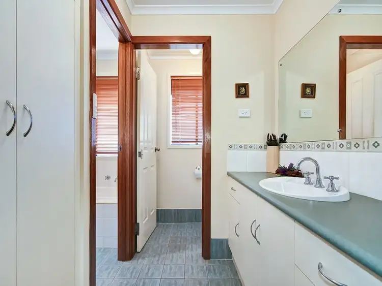 Fifth view of Homely house listing, 2 Rose Crescent, Mclaren Flat SA 5171