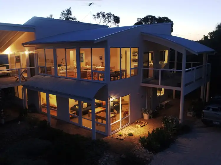 28 Esplanade, Port Vincent SA 5581