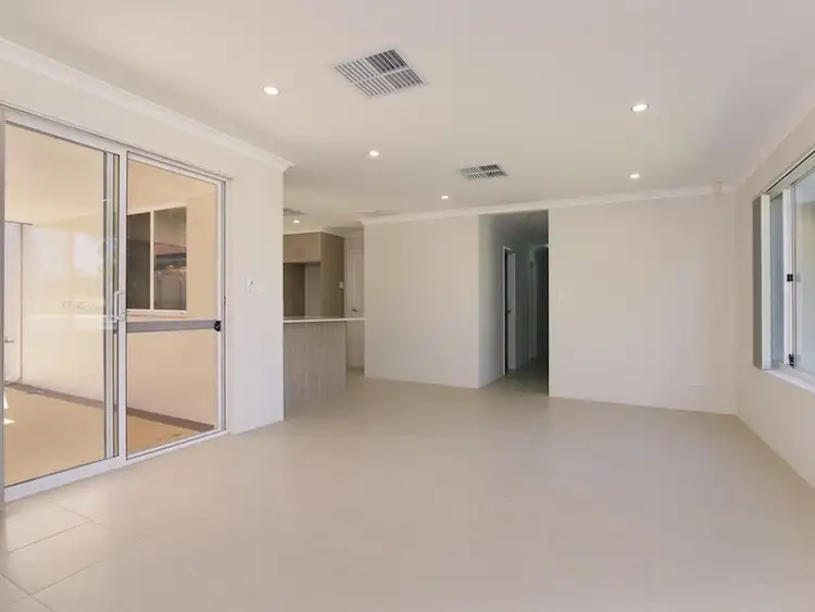 Fifth view of Homely villa listing, 6A Sage Road, Thornlie WA 6108