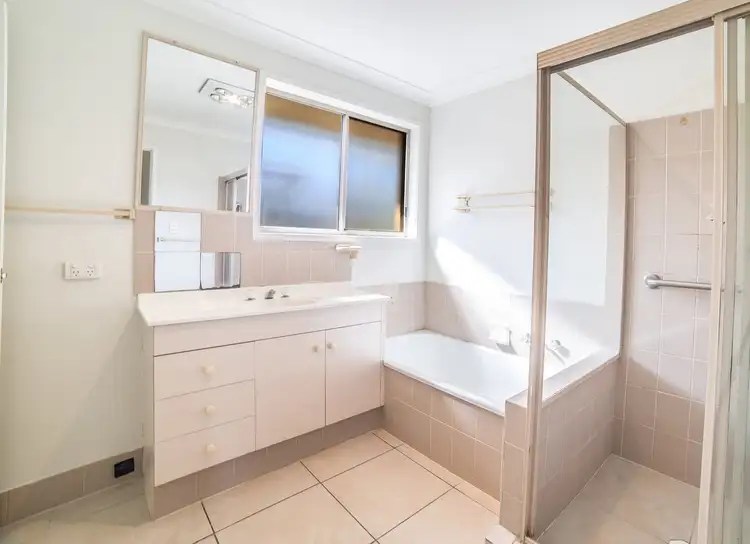 Fourth view of Homely semi-detached listing, 1/7 Napper Road, Arundel QLD 4214