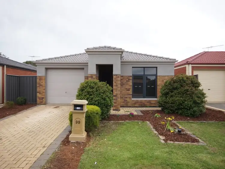 99 Lakeside Drive, Andrews Farm SA 5114