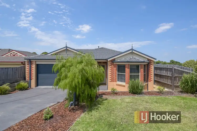 64 Eagle Drive, Pakenham VIC 3810