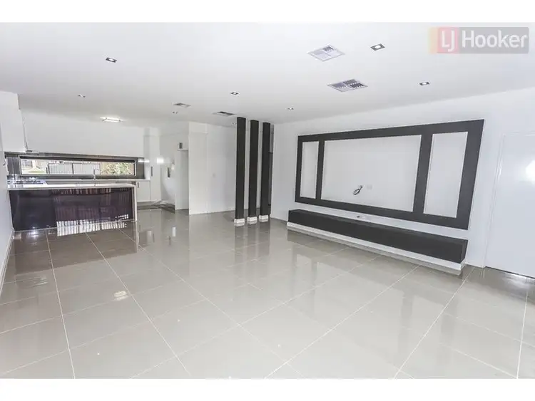 Fourth view of Homely unit listing, 5 Vali Road, Craigieburn VIC 3064