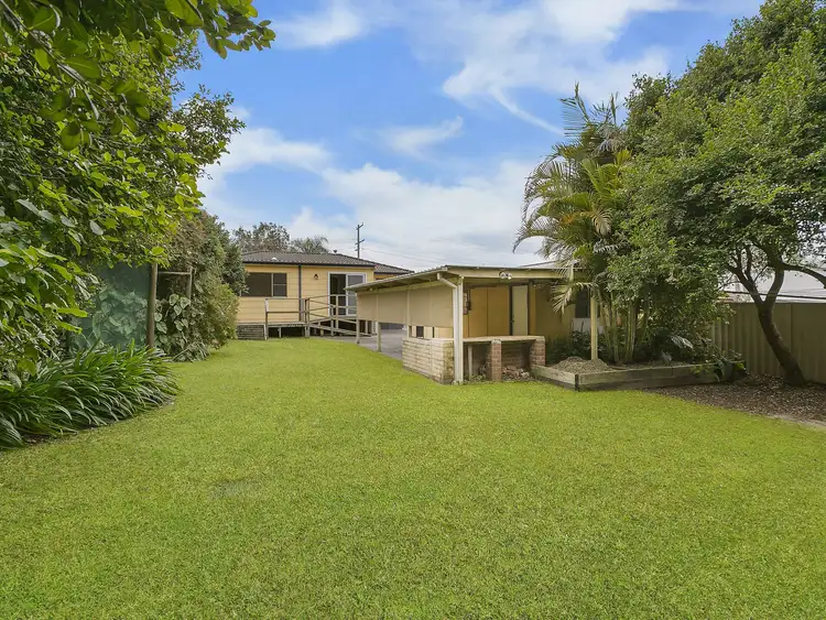 Second view of Homely house listing, 7 Deakin Avenue, Lake Munmorah NSW 2259