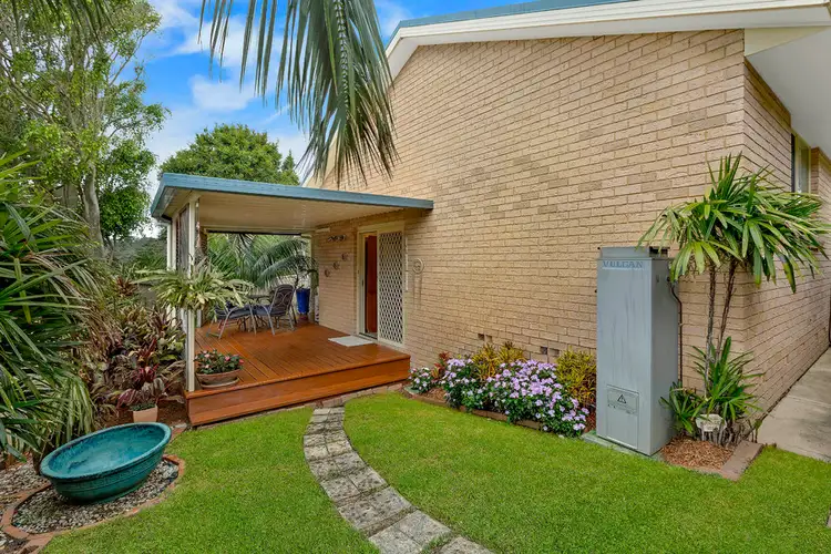 2/1 Mossman Avenue, Bateau Bay NSW 2261