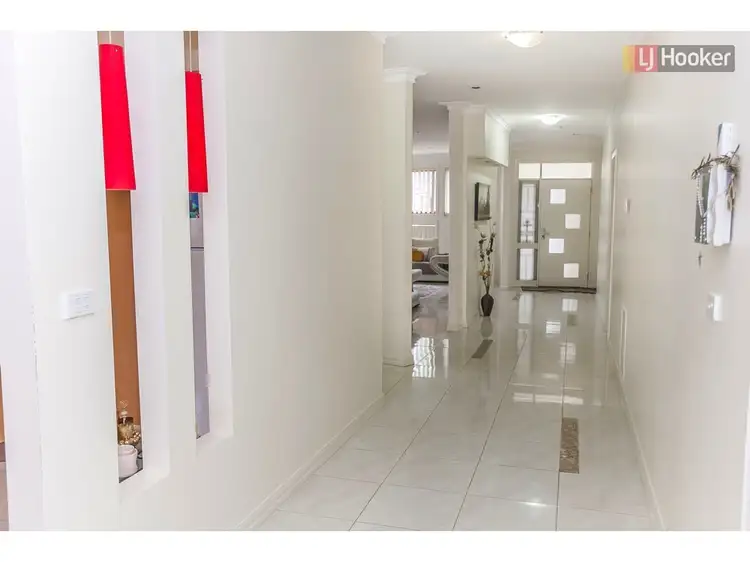 Second view of Homely house listing, 16 Garonne Circuit, Roxburgh Park VIC 3064