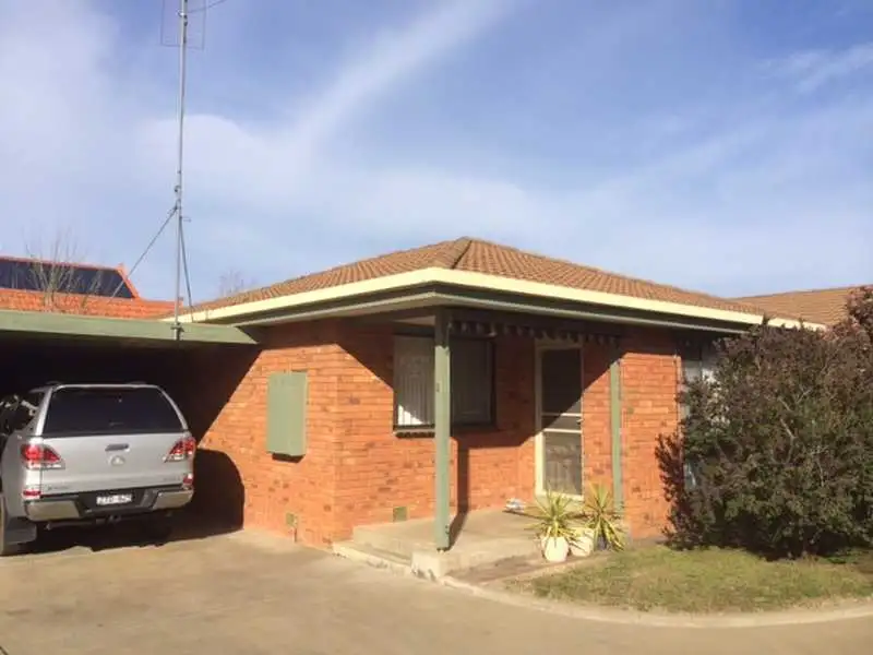 Main view of Homely unit listing, 2/71 Hare St, Echuca VIC 3564