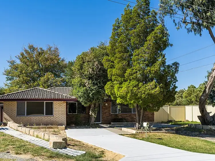 2 Guava Court, Forrestfield WA 6058