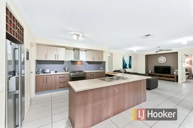 Sixth view of Homely house listing, 3 Azure Court, Pakenham VIC 3810