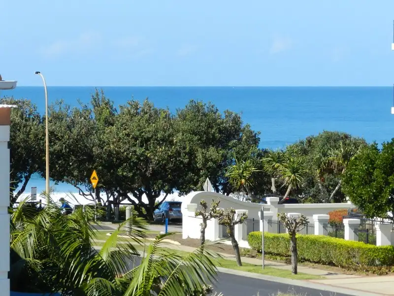 Main view of Homely townhouse listing, Unit 2/1-5 Beachside Way, Yamba NSW 2464