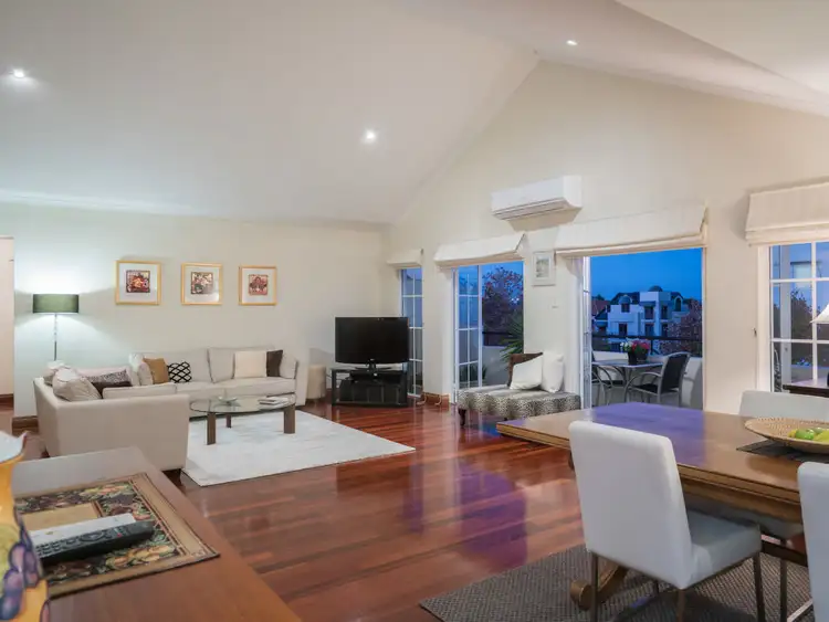 16/2 Henry Lawson Walk, East Perth WA 6004